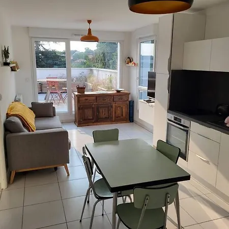 Dassaut - - Ci - 2 Pieces Spacieux Avec Grande Terrasse Et Vue Degagee *