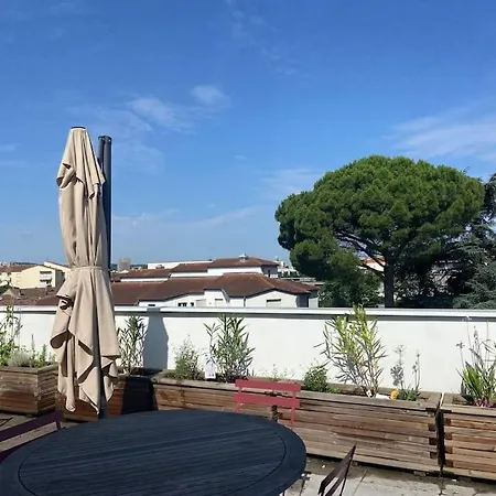 Dassaut - - Ci - 2 Pieces Spacieux Avec Grande Terrasse Et Vue Degagee