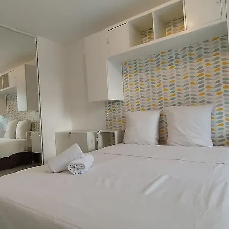 Lägenhet Dassaut - - Ci - 2 Pieces Spacieux Avec Grande Terrasse Et Vue Degagee *